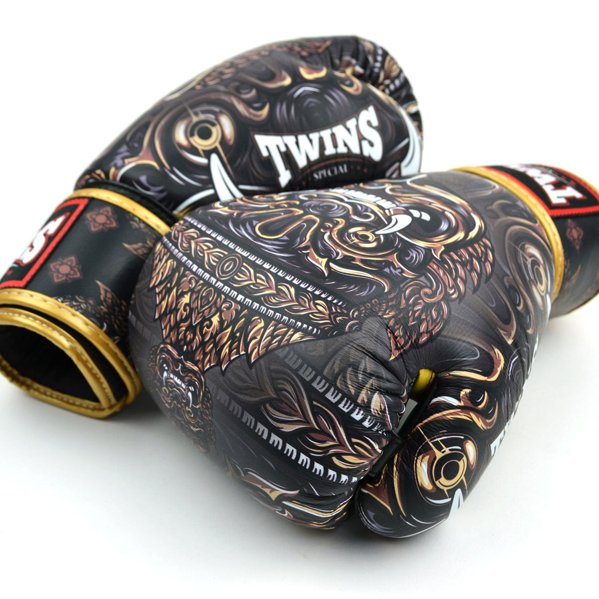 Twins Special FBGVL4-63 Boxing Gloves - Yakthai