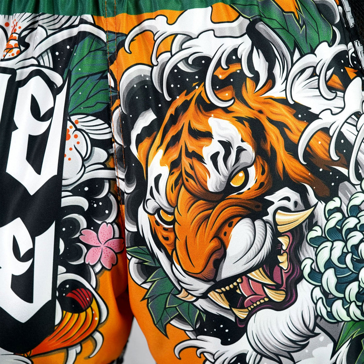 TUFF Muaythai Shorts Retro Style - MSC105 - Tora Mori to Kingyo